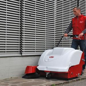 RCM Brava 900E Battery Powered Traction Driven WITH STEEL HOPPER Walk Behind Vacuum Sweeper **Now with Steel Hopper**